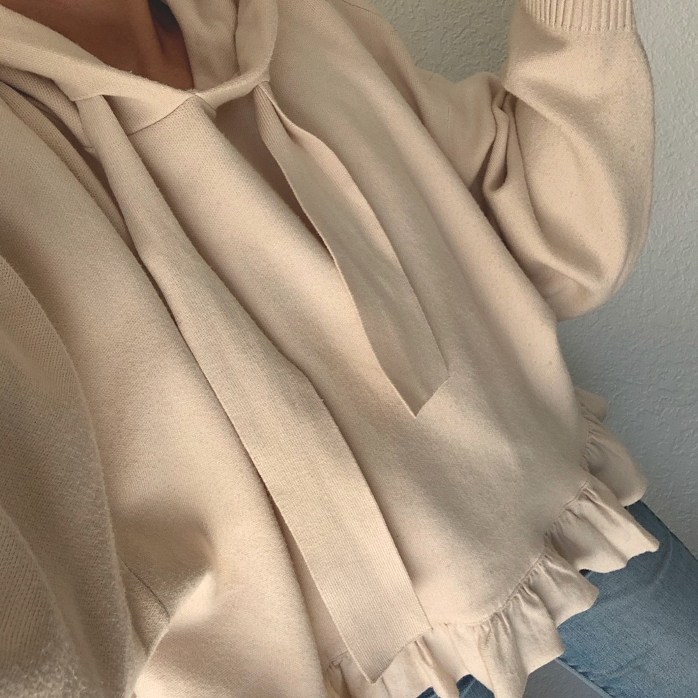 ZARA oversized ruffled hoodie L